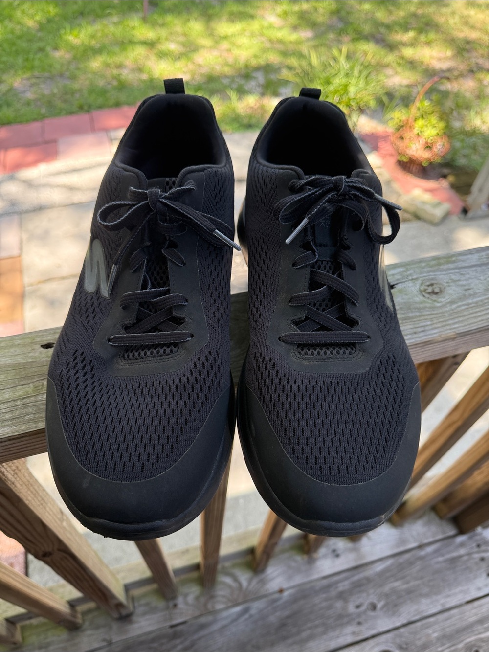 Skechers Go Walk Men's Black Breathable Athletic Lace-Up Sneakers